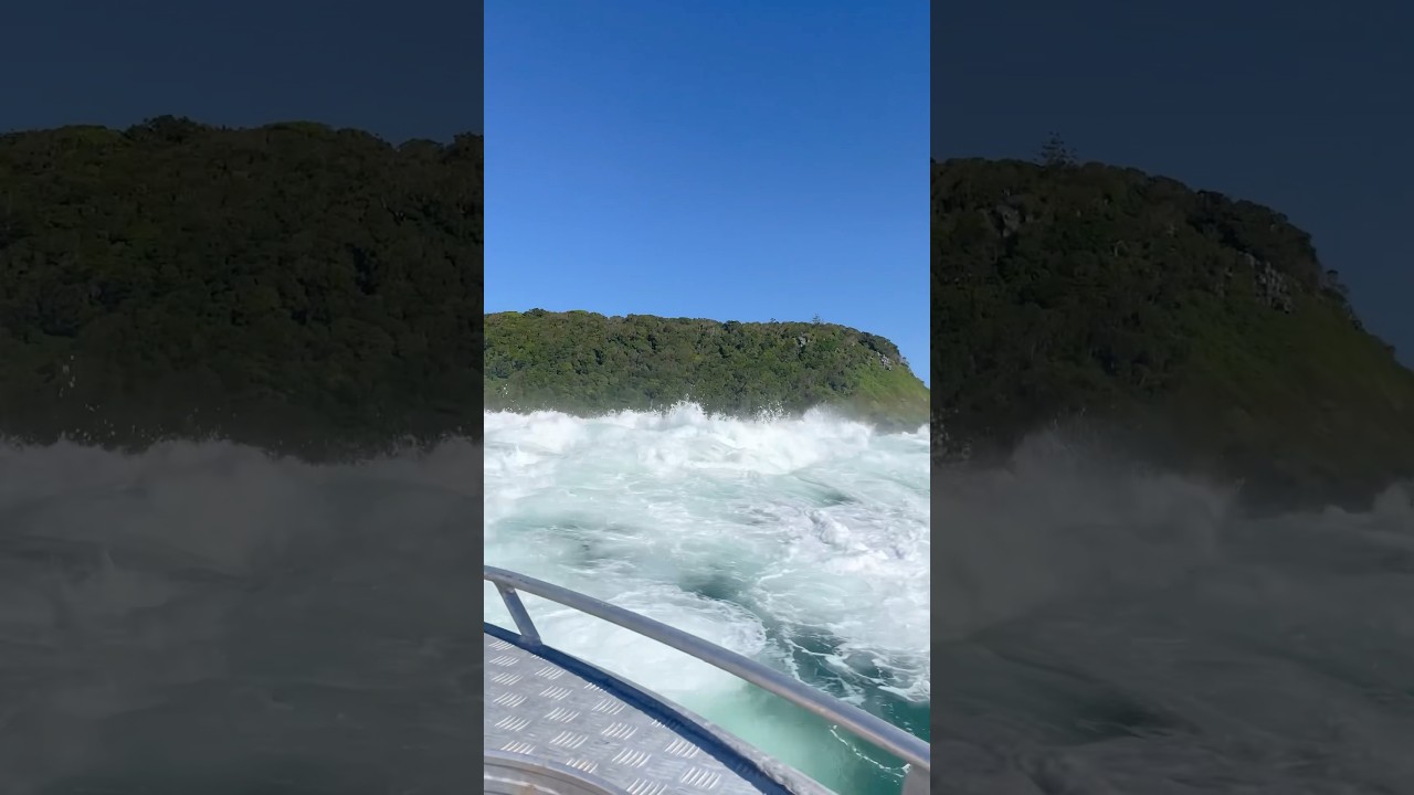 3m+ Swell Tallebudgera￼ Bar Crossing! 🇦🇺 #boat #boating 🎥IG:@dominic_cerasa