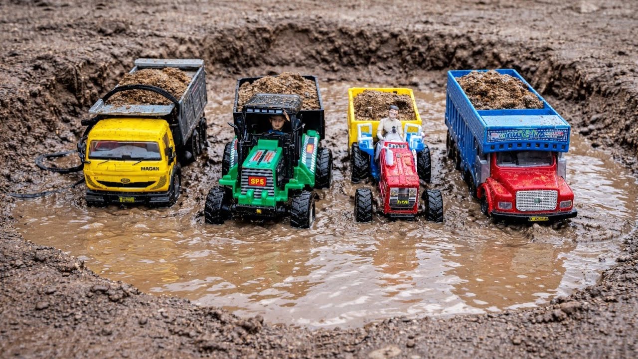 Tata Truck Aur Tractor Gehre Kichad Mein Fas Gaye | JCB Aayi Rescue Karne | Toy Tractor