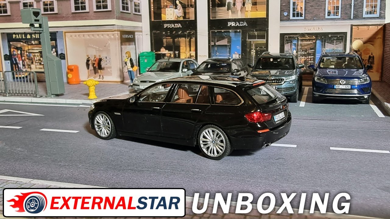 2017 BMW 5 Touring G31 1:43 Diecast Model by Schuco
