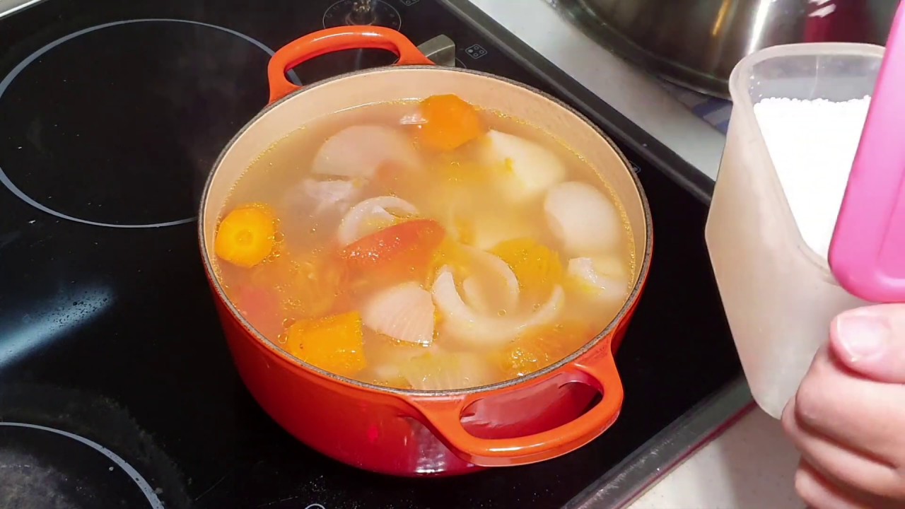 ABC soup and cutting Vege