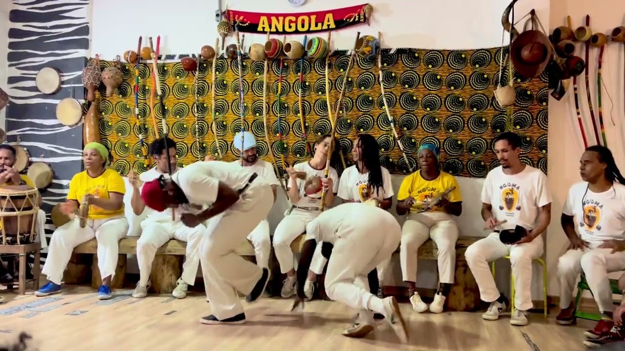 Jogo Contramestre Preto do Ayiê (ZIMBA) e Licínio (NGOMA) - Capoeira Angola