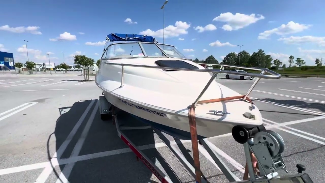 Bayliner 1952
