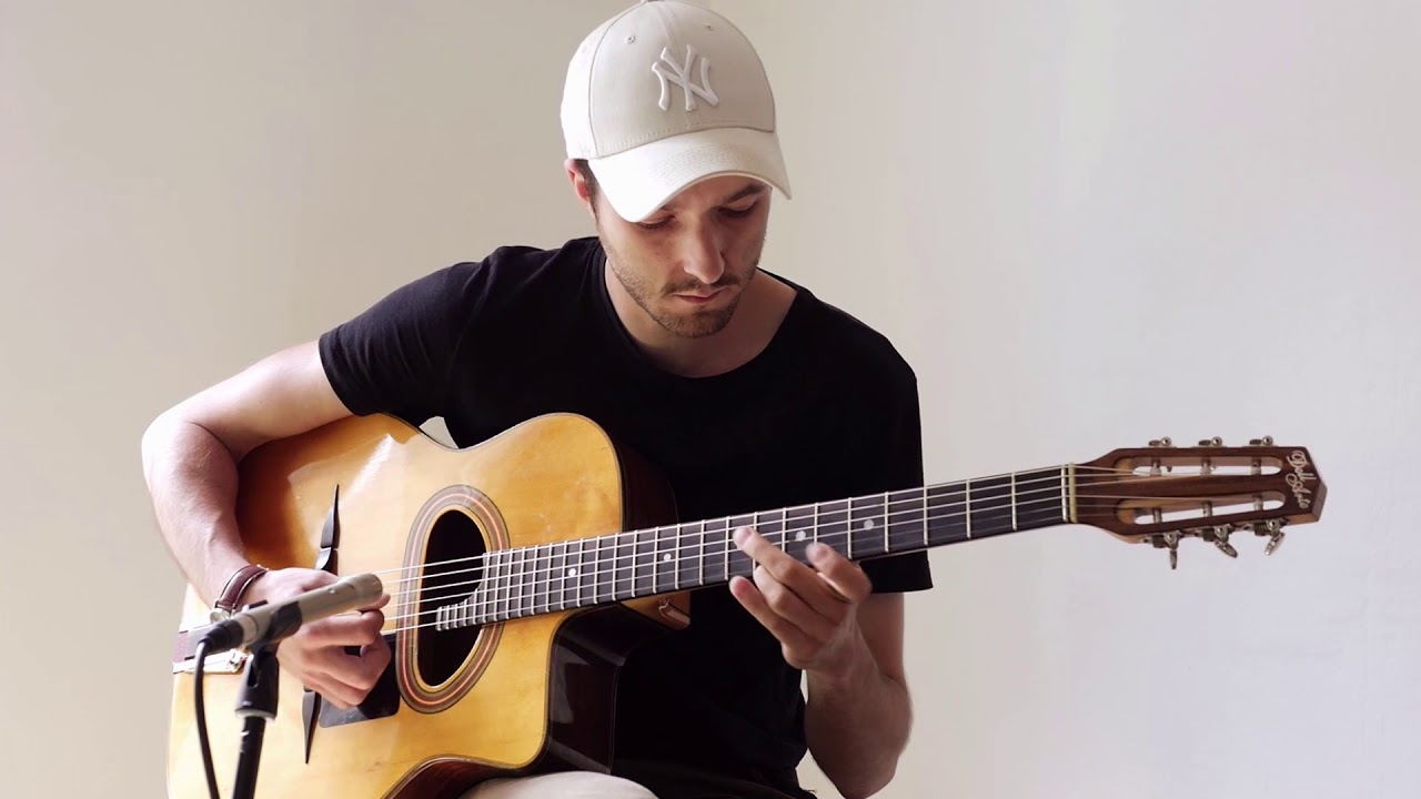 Samy Zouari - Tziganskaia & Moon (medley) / gypsy jazz guitar solo