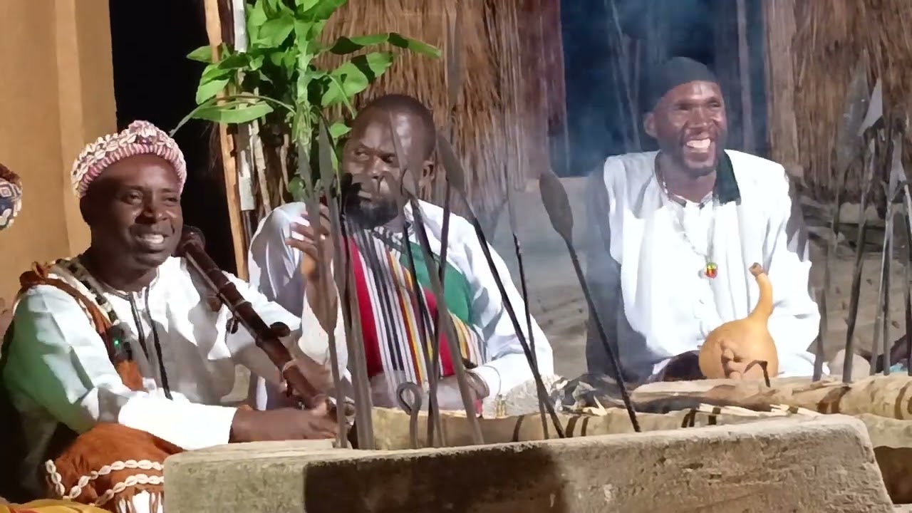 KATUSOME NE SSENKURU OMUKENKUFE ((JUMBA LUBOWA ALIGAWEESA) 