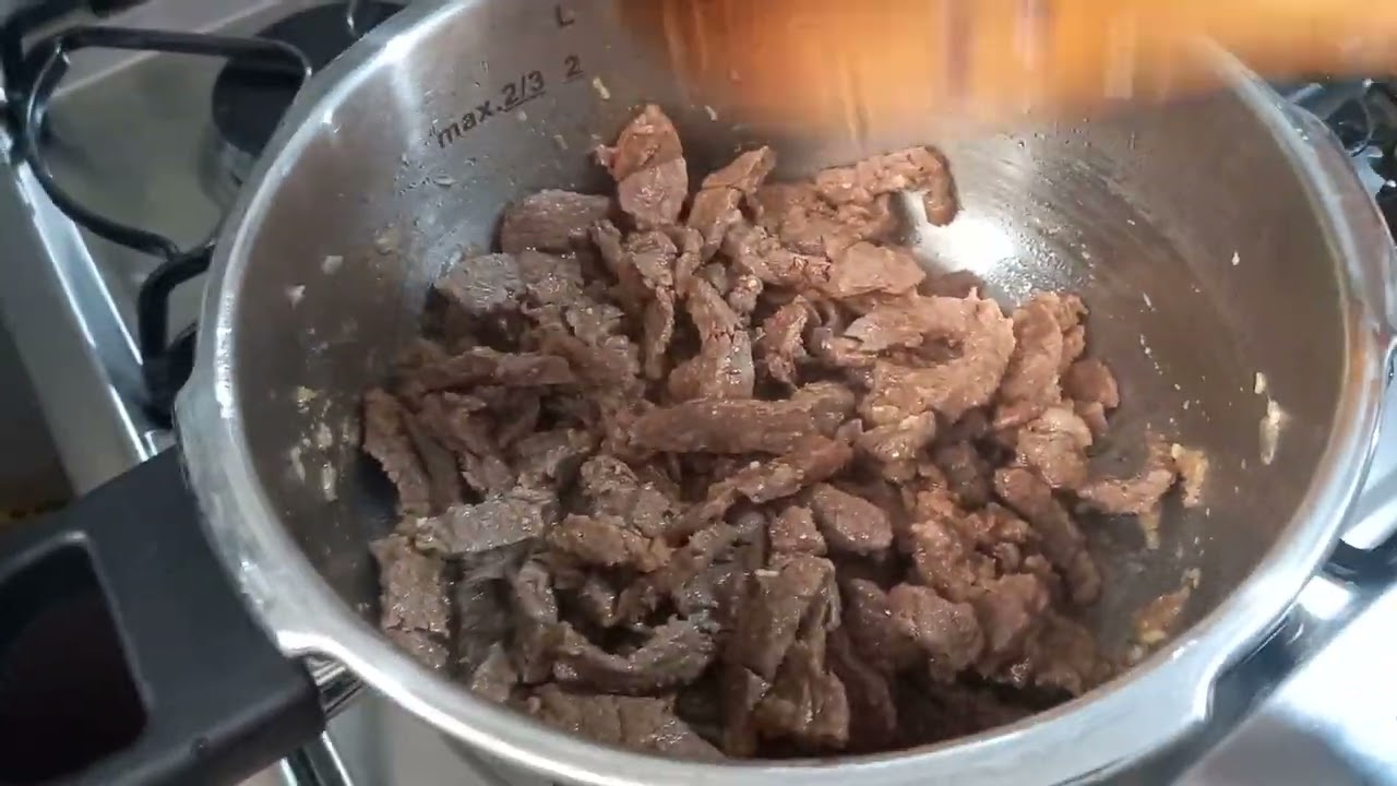 CHEGOU O DIA DE TESTA MINHA NOVA PANELA DE PRESSÃO DA BRINOX SERÁ QUE É BOA MESMO?