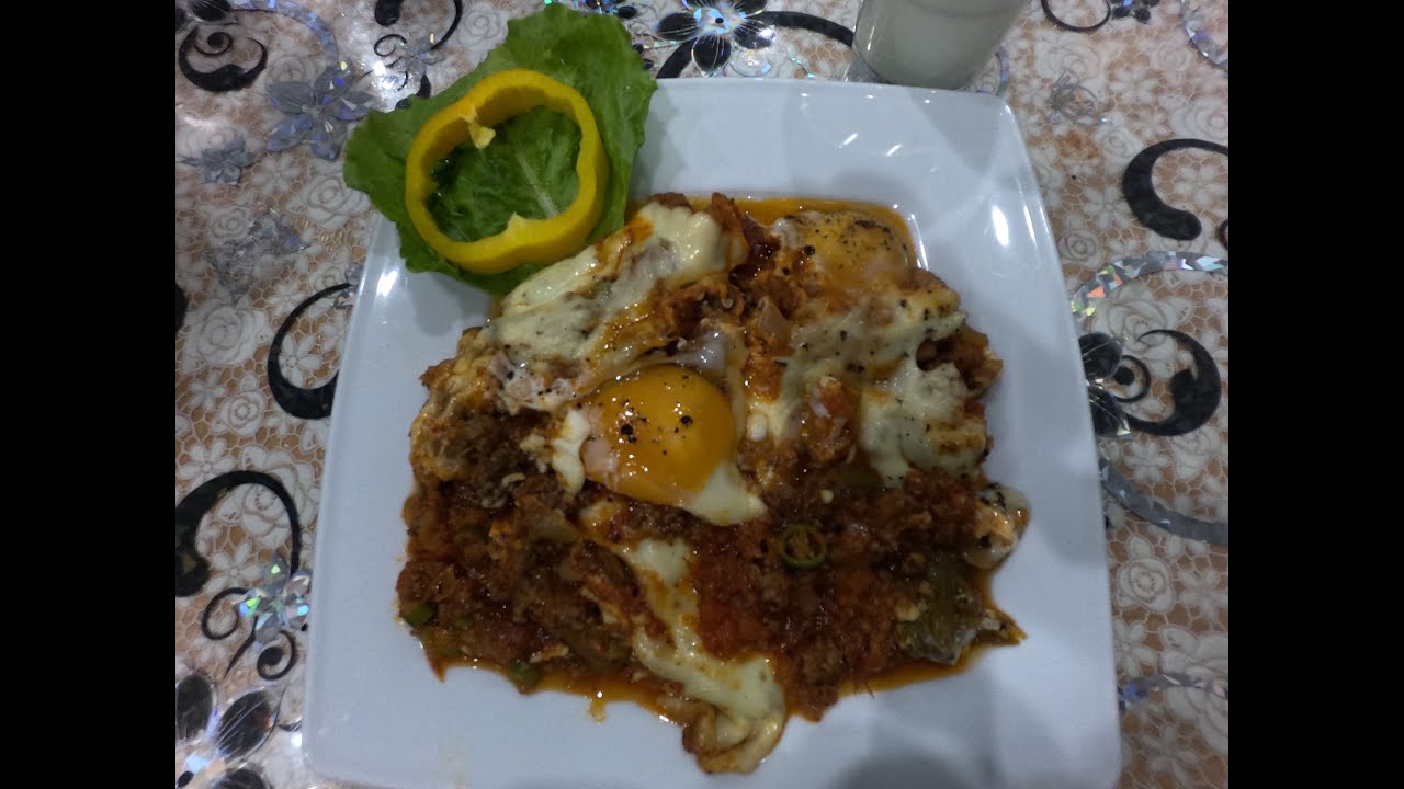 Közlenmiş Domatesli Menemen (Menemen with Grilled Tomatoes)