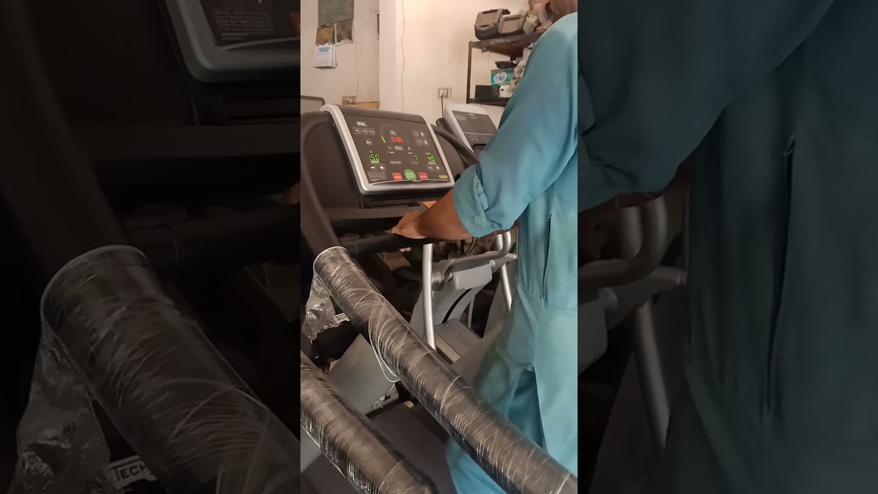 Technogym Jog 500 Treadmill