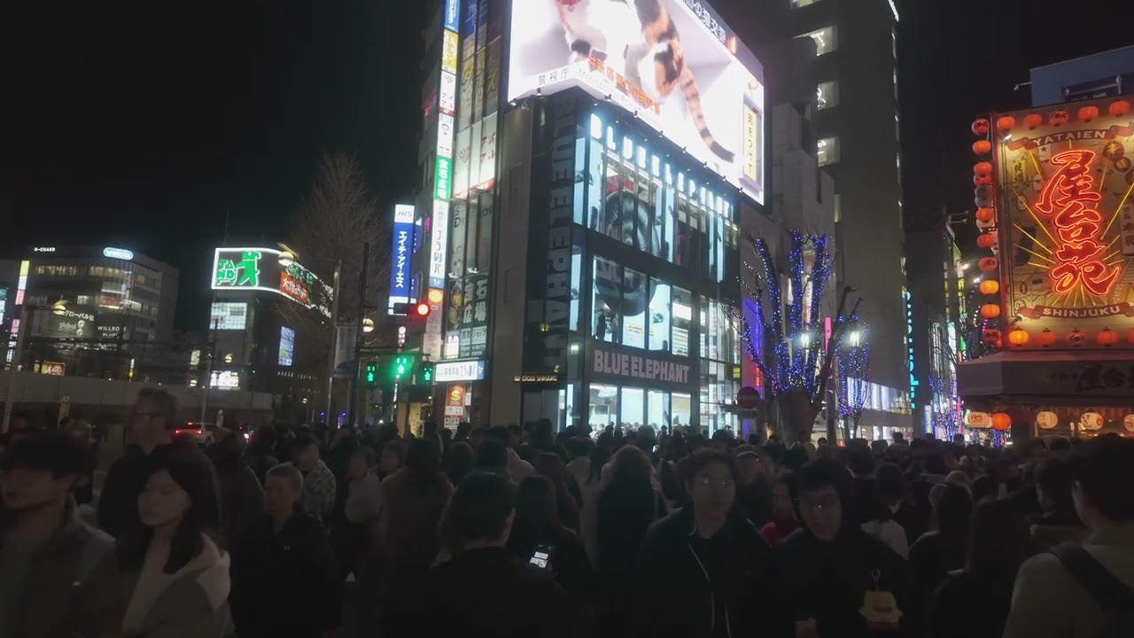 20260118繁忙的新宿十字路口