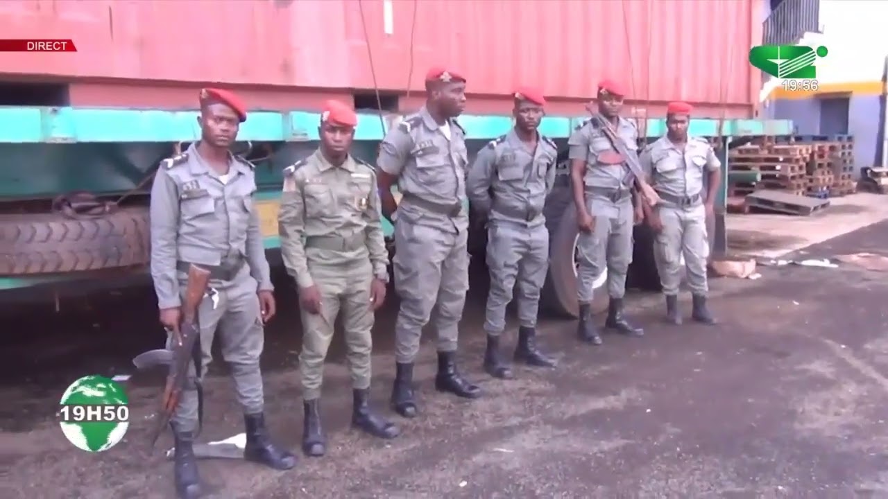 🚨DOUALA: 2 hommes tués par des chiens