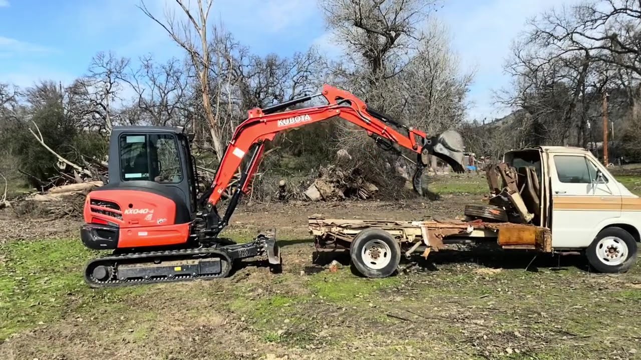 Junk Removal in Fresno, CA | Affordable Hauling & Pickup (Local Crew)