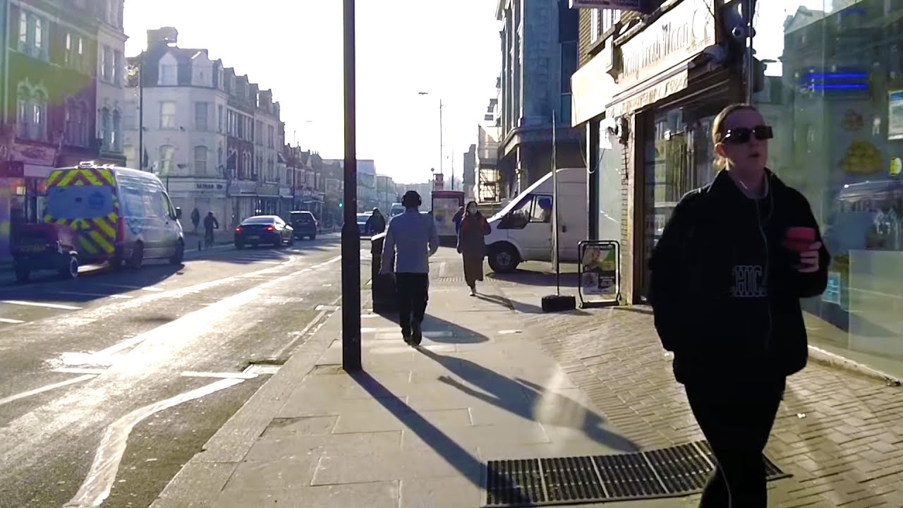 Walking around Tooting Bec, Tooting High Street, Upper Tooting Road, London Walking Tour 4K