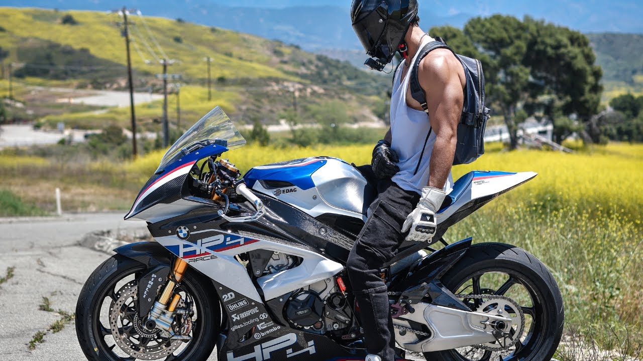 RIDING THE BMW HP4 RACE