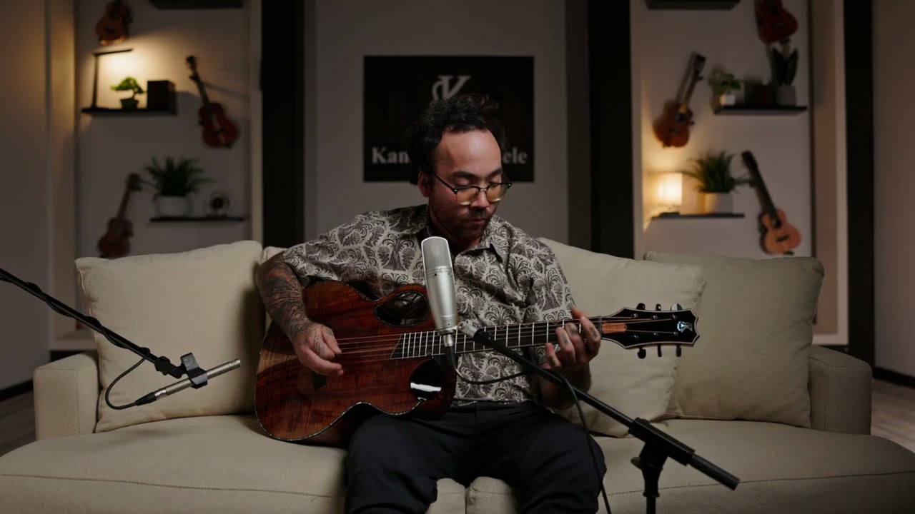 Kanile'a KG-5 Guitar - 