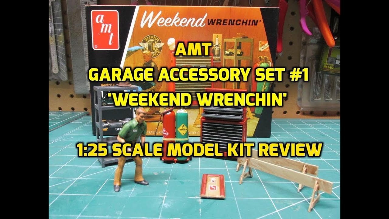 AMT Garage Accessory Set #1 Weekend Wrenchin Diorama 1/25 Scale Model Kit Review AMTPP015