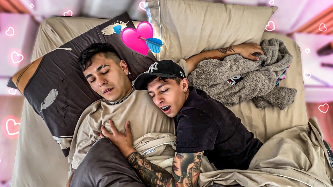 ¡¡EL AMOR SECRETO de RONALD Y SOY 19!! * LOS ENCONTRAMOS en LA CAMA