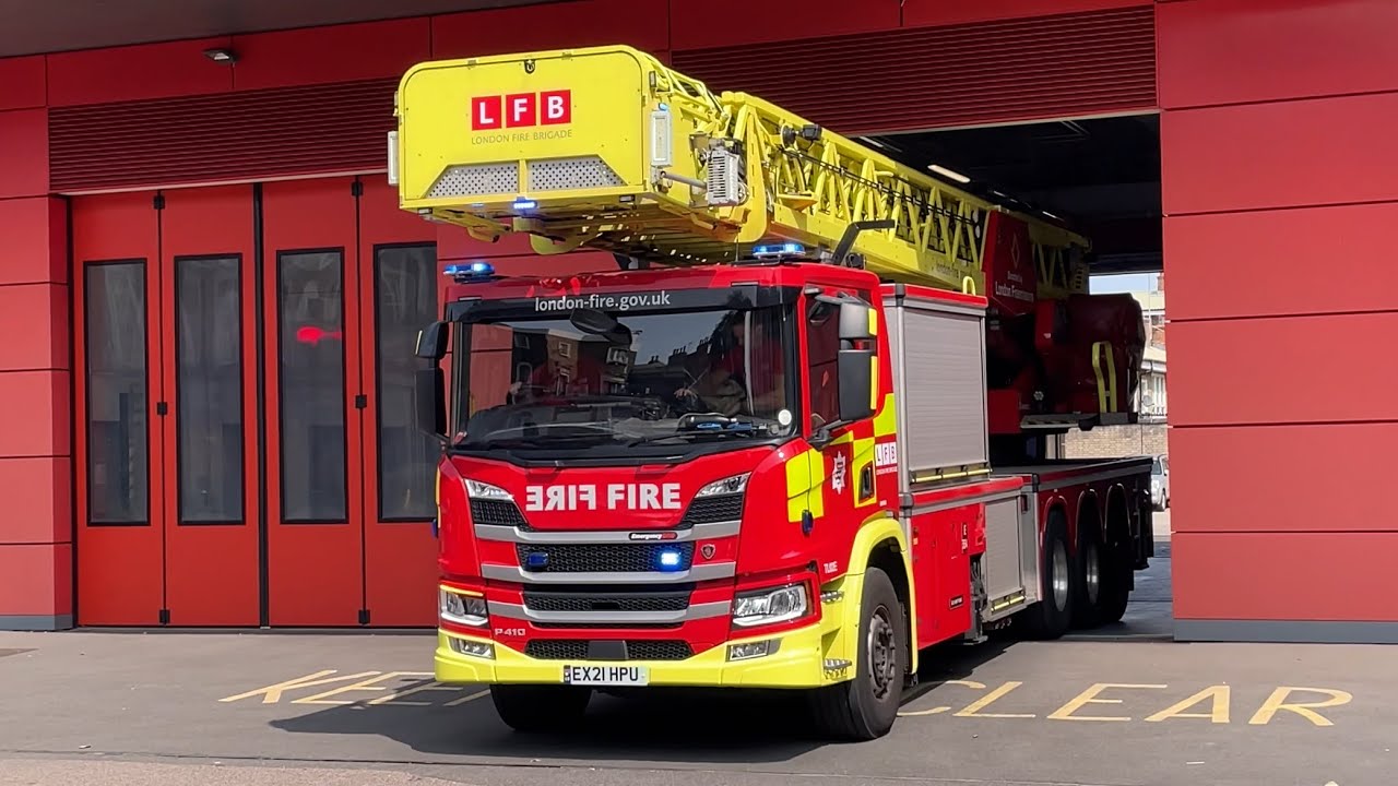 *E354/E351* LFB Old Kent Road 64M Turntable Ladder and Pump Ladder Separate Turnouts