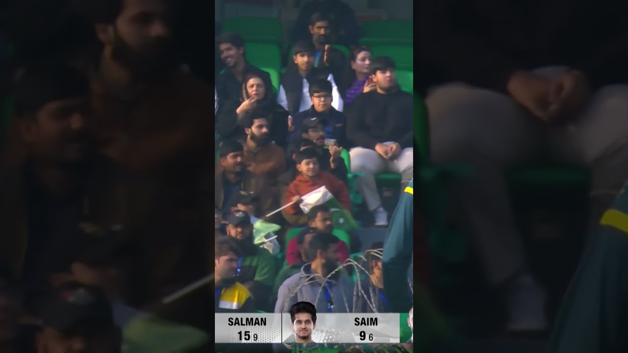 Salman Ali Agha goes straight down the pitch for a classy SIX 🏏