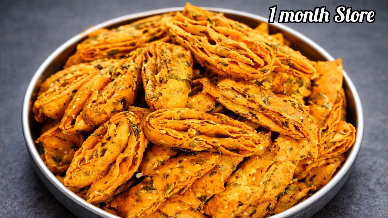 गरमागरम चहासोबत गव्हाच्या पिठाची आणि हिरव्या मेथीची खास नाश्ता, जो १ महिना साठवून ठेवता येतो.