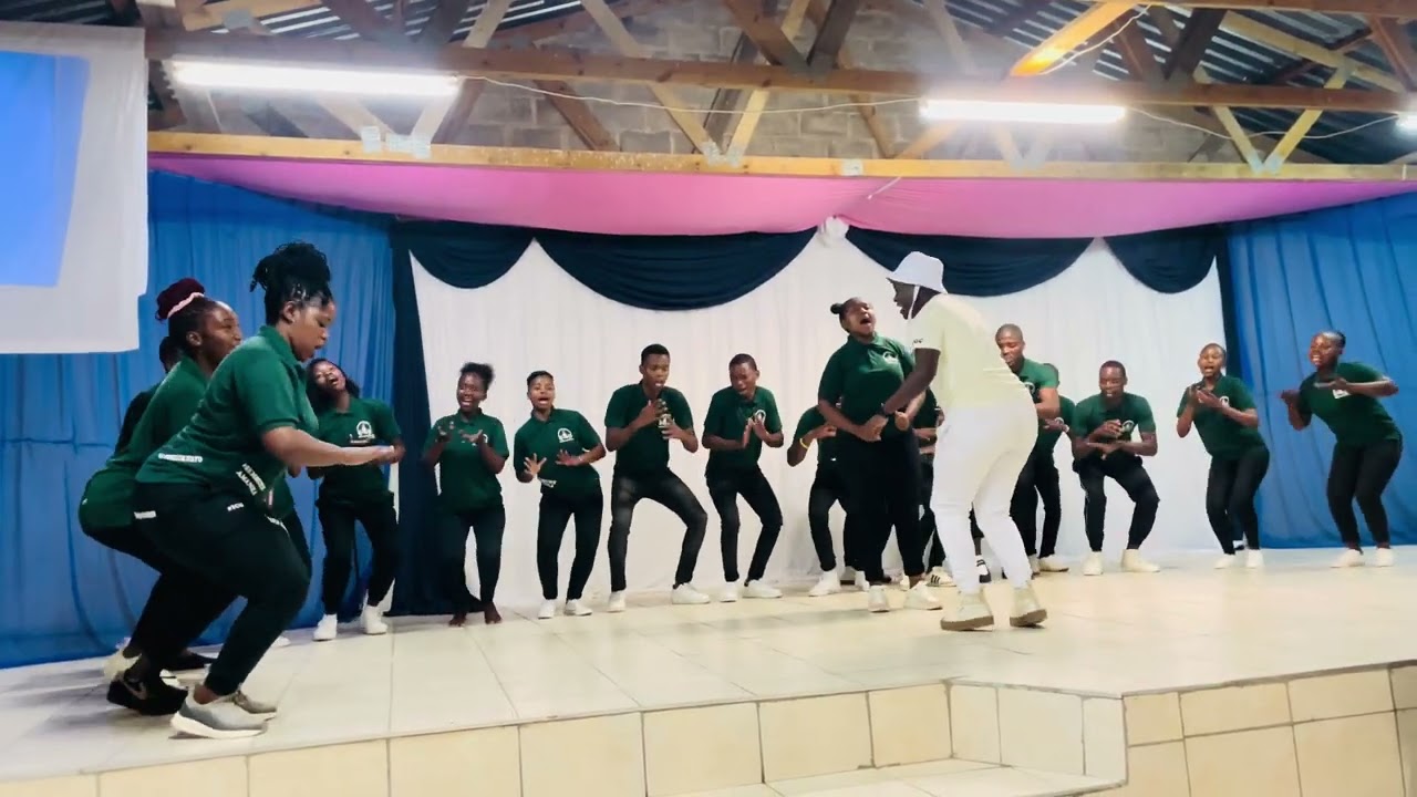 Angeke ngsuke ungakangphakamisi🎶🥰🔥