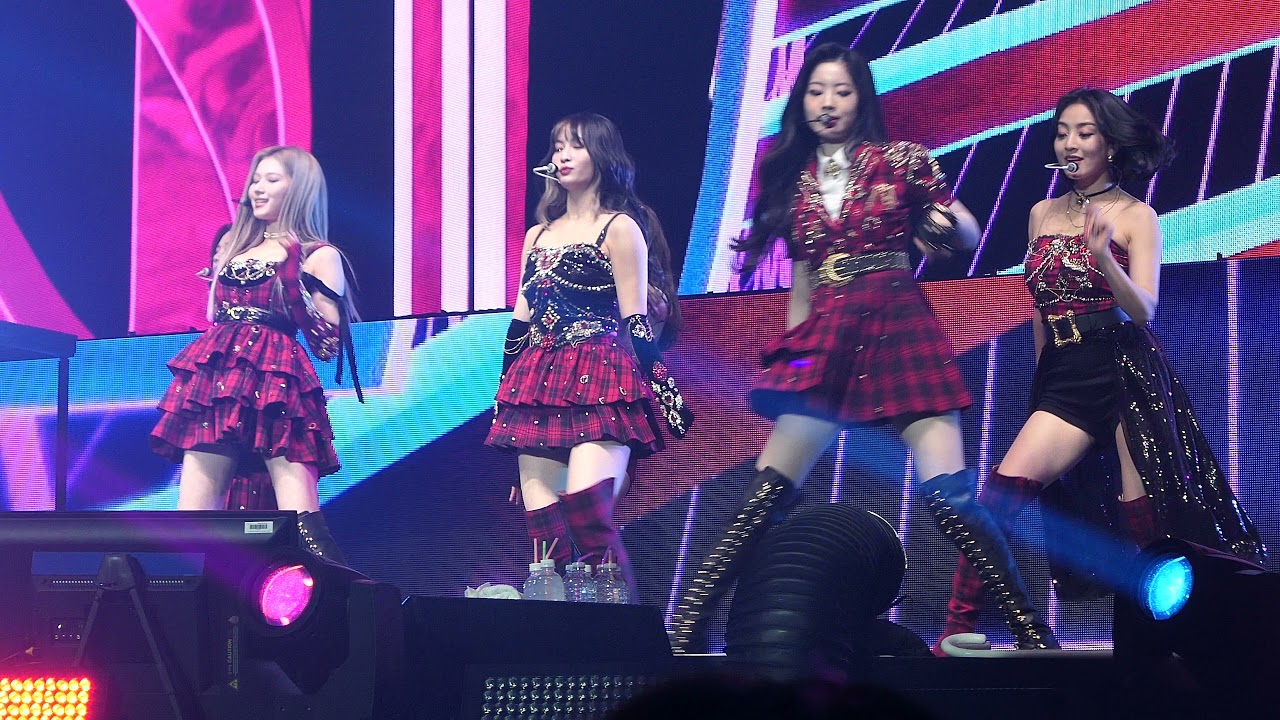 TWICE (트와이스) - Up No More | 220215 World Tour 'III' in LA