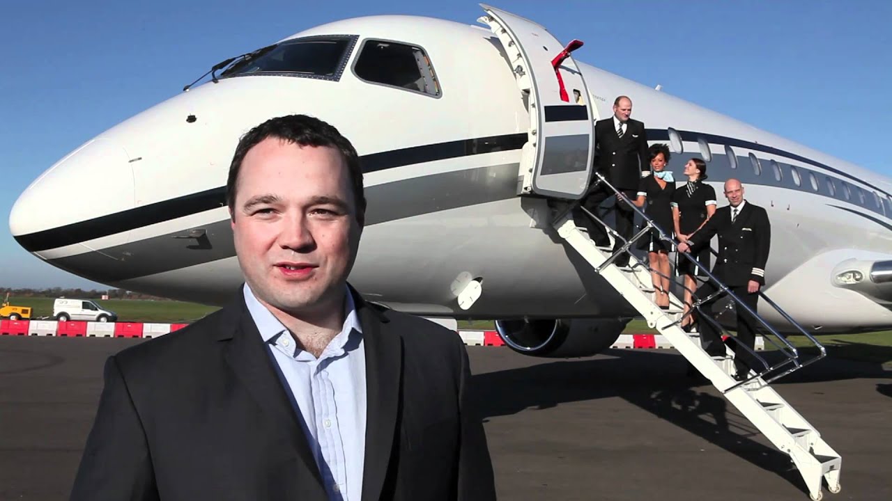 Hangar8's Embraer Lineage 1000 lands at London Oxford Airport