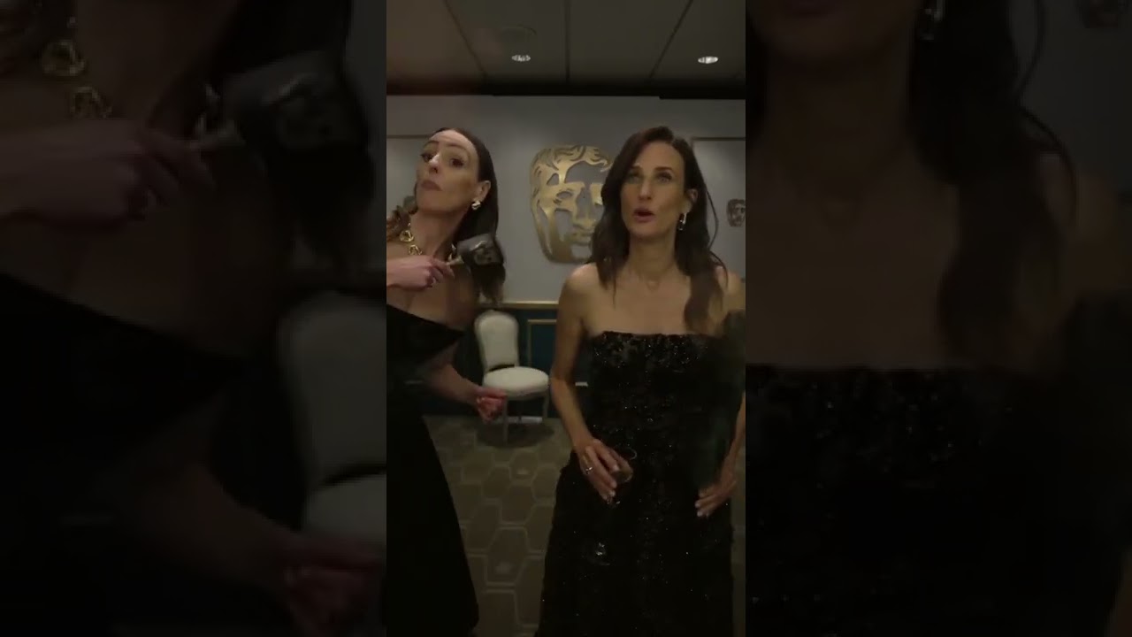 Suranne Jones & Camille Cottin Bafta Toilets 2022