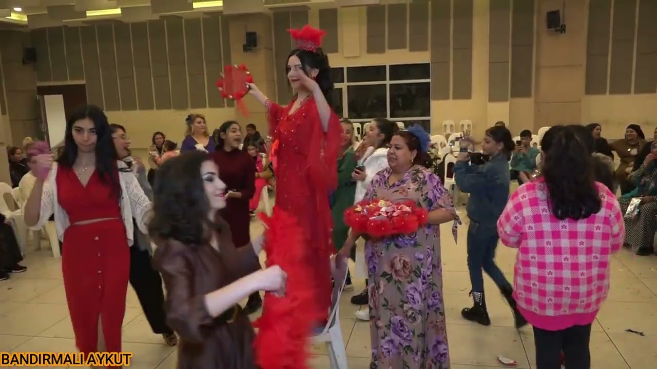 ECE & BEDİRHAN ÜSKÜDAR SELAMSIZ KLİP