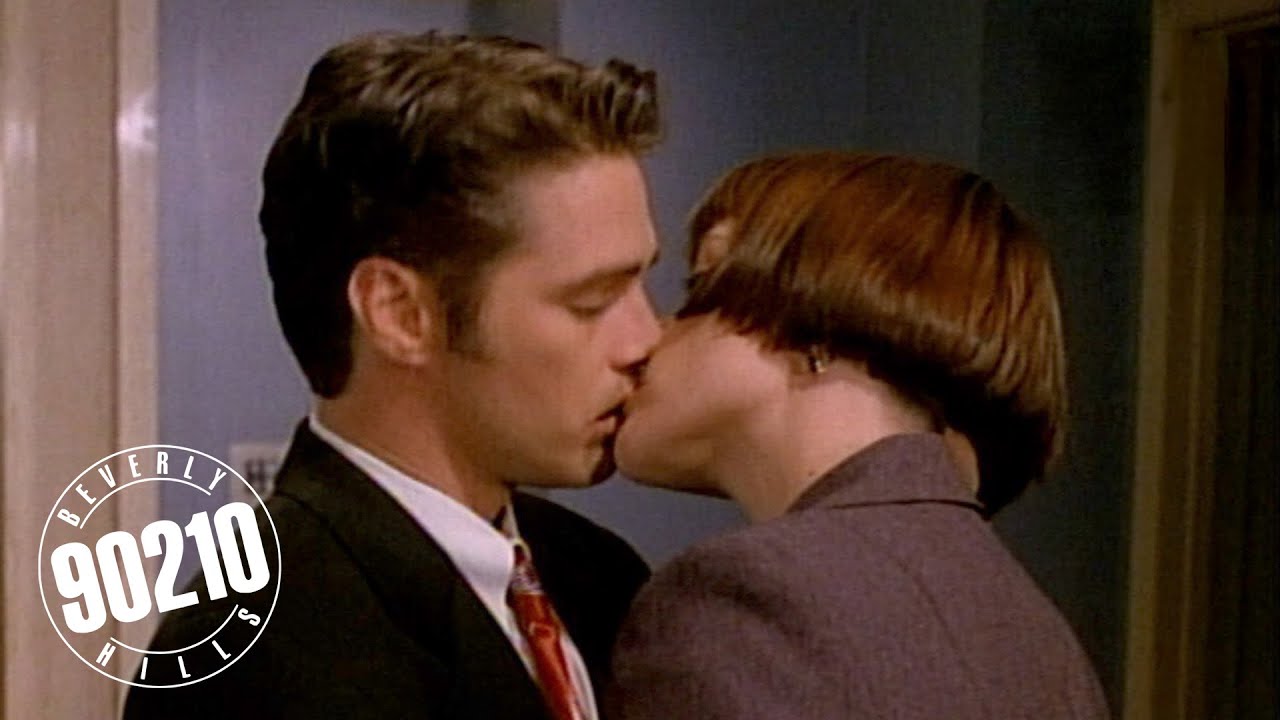 Brandon Cheats on Kelly!