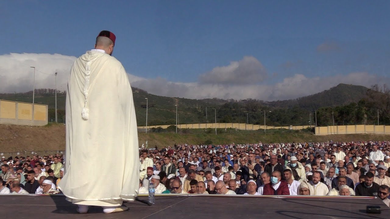 Miles de ceutíes musulmanes celebran en Loma Margarita una sola Musal-la