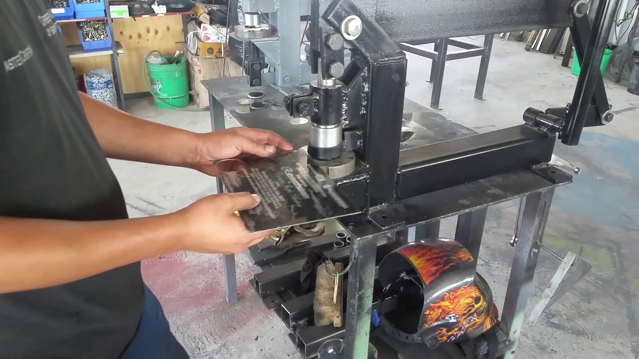 CREAMEX JRJ  Ponchadora de Círculos de Aluminio