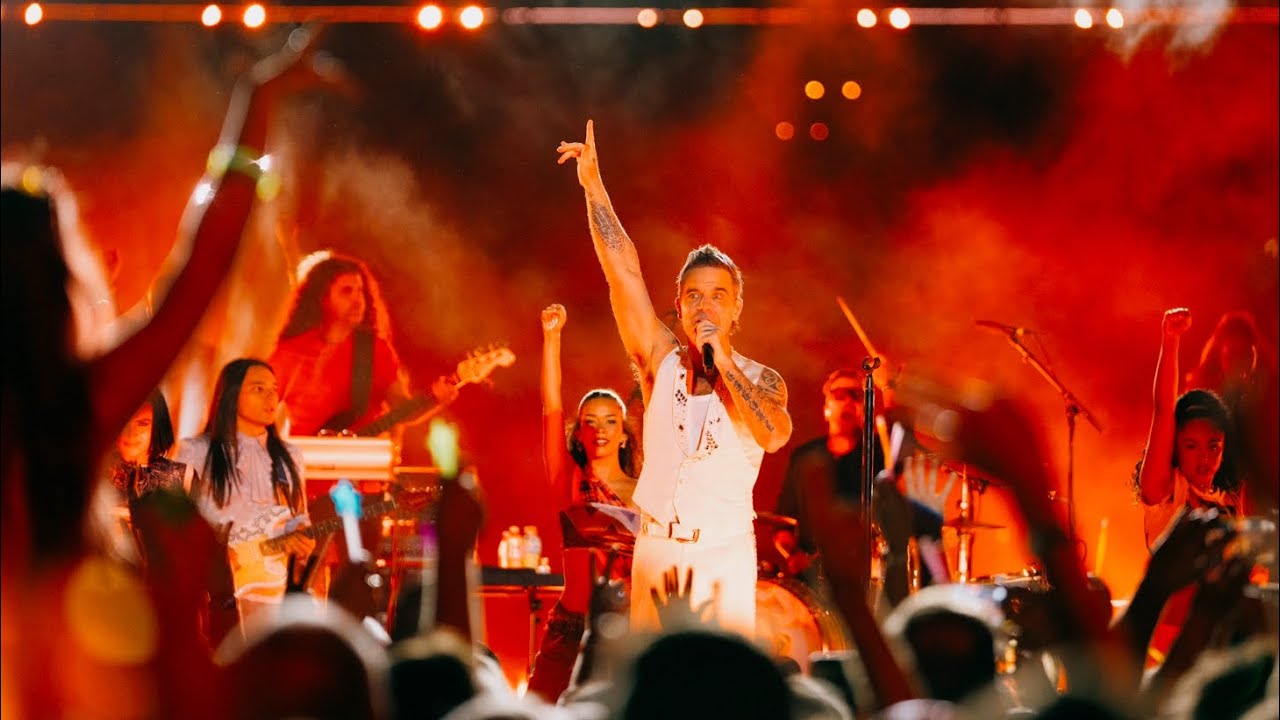 Robbie Williams | Rock DJ (Live from Sydney NYE) | 31st December 2024