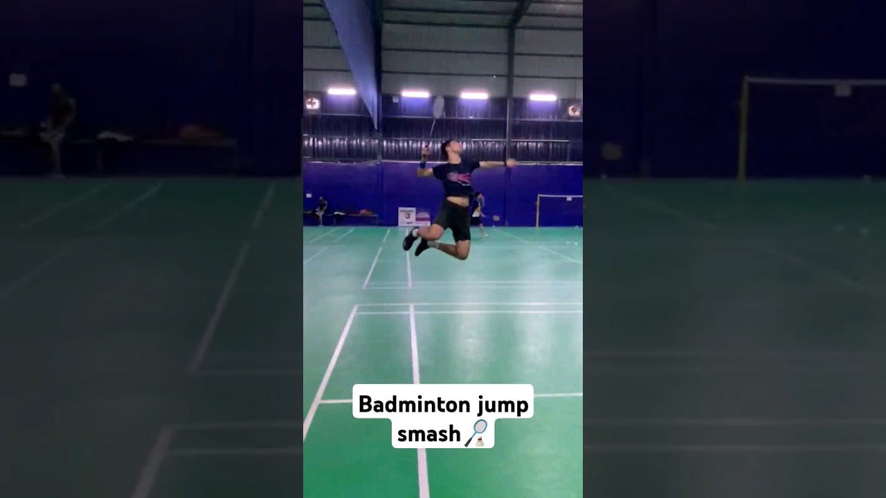 Badminton jump smash🏸