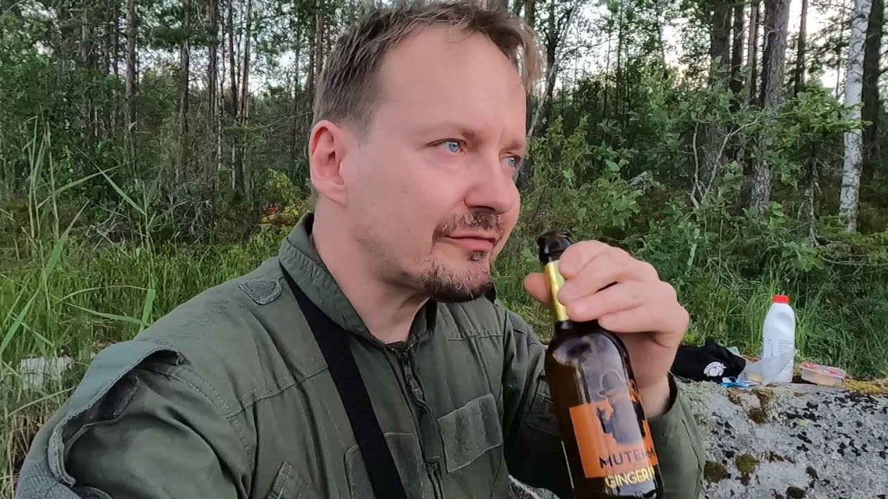 Retkeilyä ja yötä saaressa