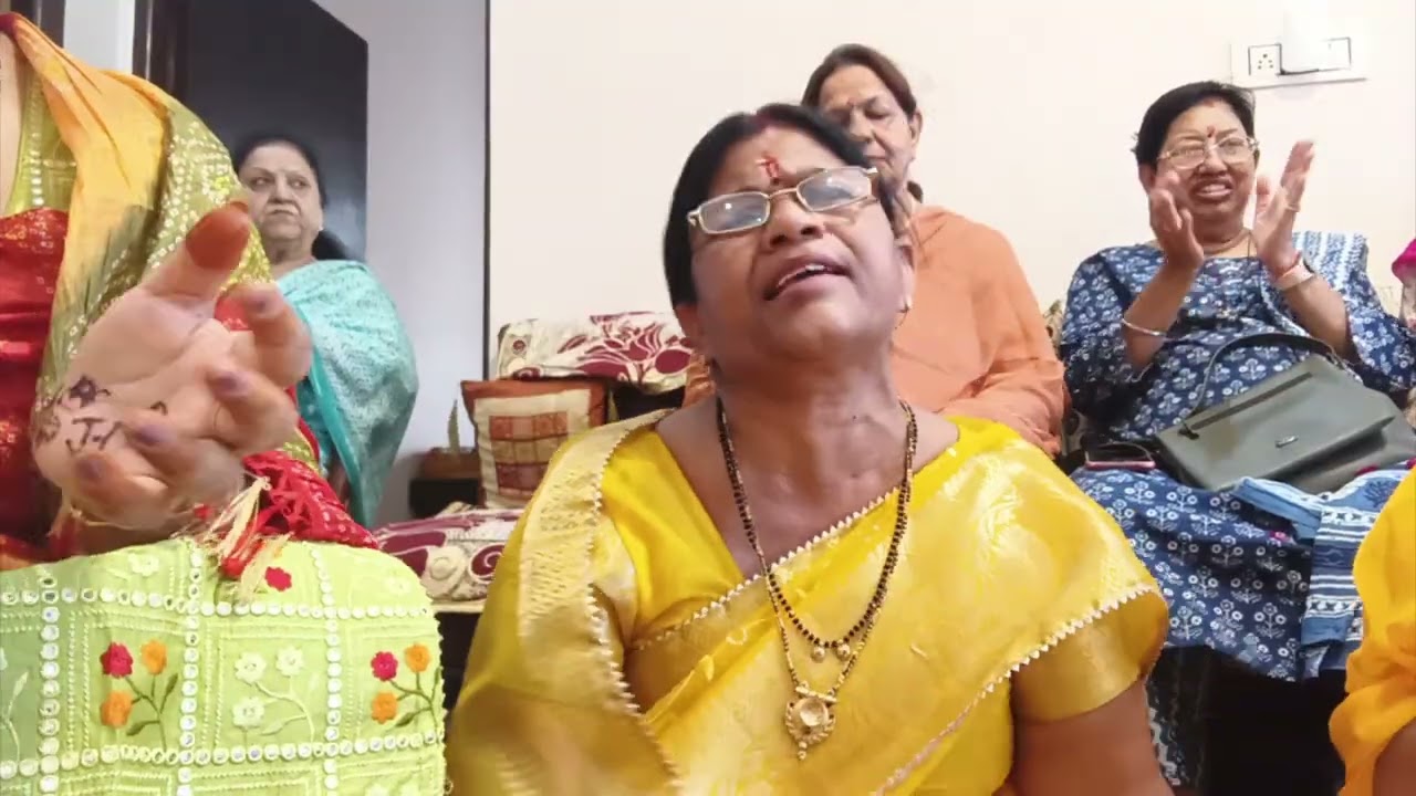 Mata ji ke swagat ka bahut , achha vajal pasand daay toh like karna