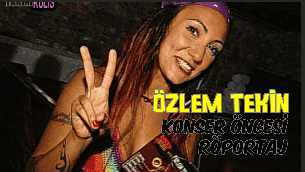 Özlem Tekin konserindeyiz. 2003 bir yaz akşamı. Hayal Kahvesi Çubuklu.
