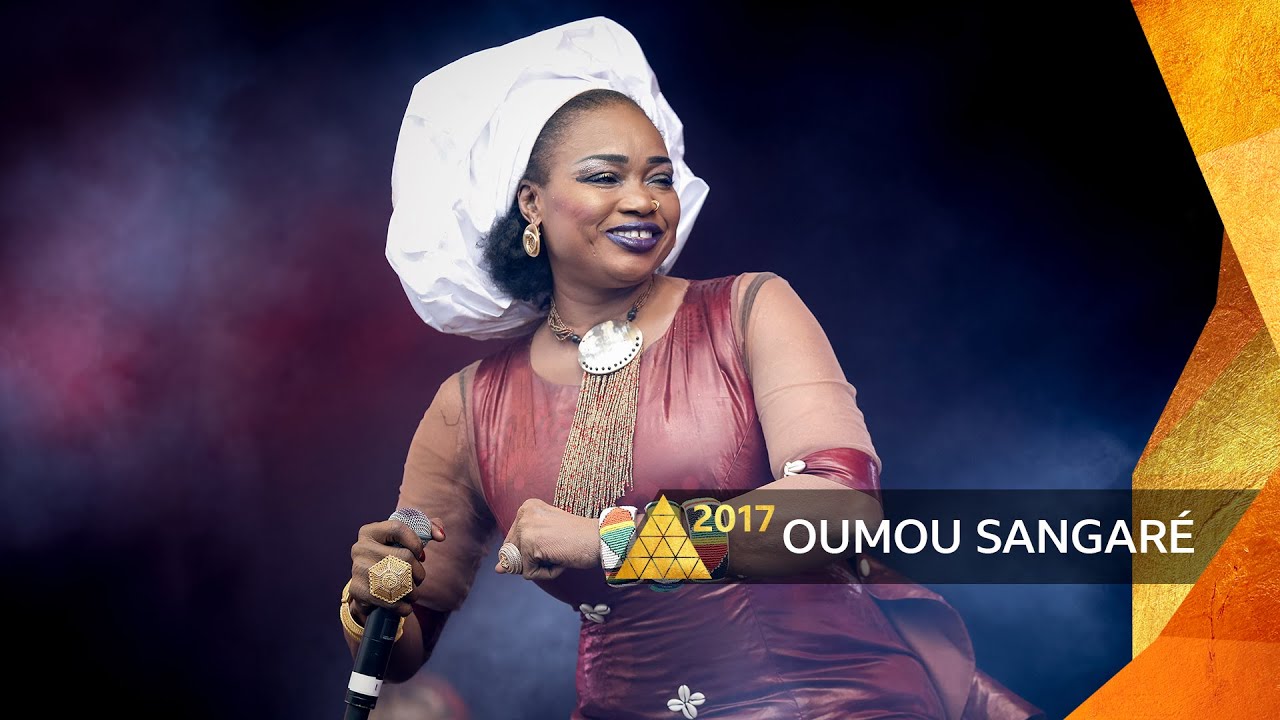 Oumou Sangaré - Djoukourou (Glastonbury 2017)