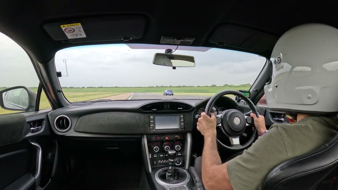 Bedford - Toyota GT86 Dying Tyres