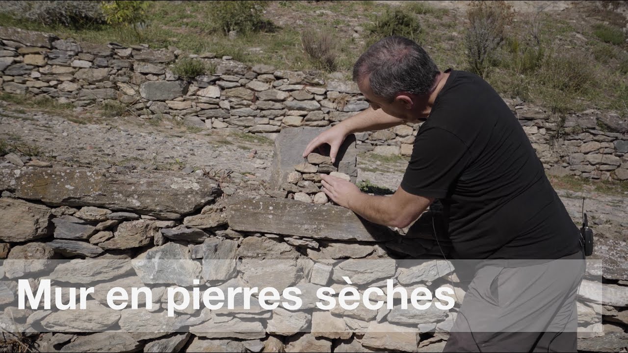COMMENT FAIRE UN MUR EN PIERRE SECHE ?