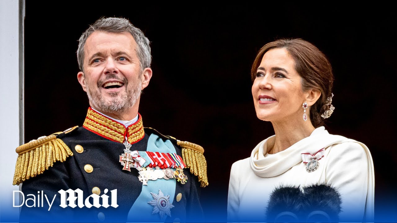 LIVE: King Frederik and Queen Mary visit Danish Parliament