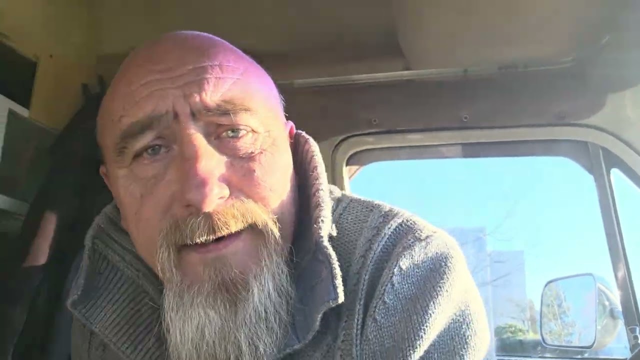 I finally give you the tour of my van.