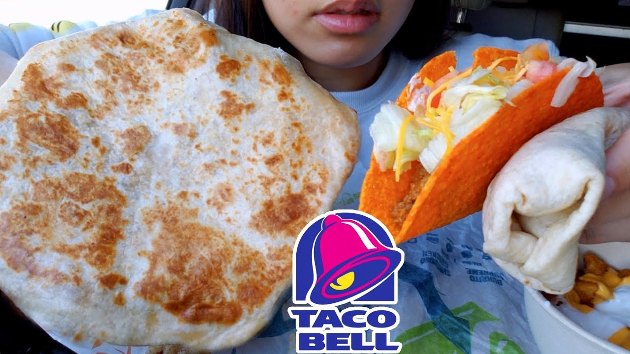 ASMR EATING TACO BELL CAR MUKBANG QUESALUPA CHEESE & WINGSTOP RANCH 😱 먹방 REAL EATING SHOW TWILIGHT