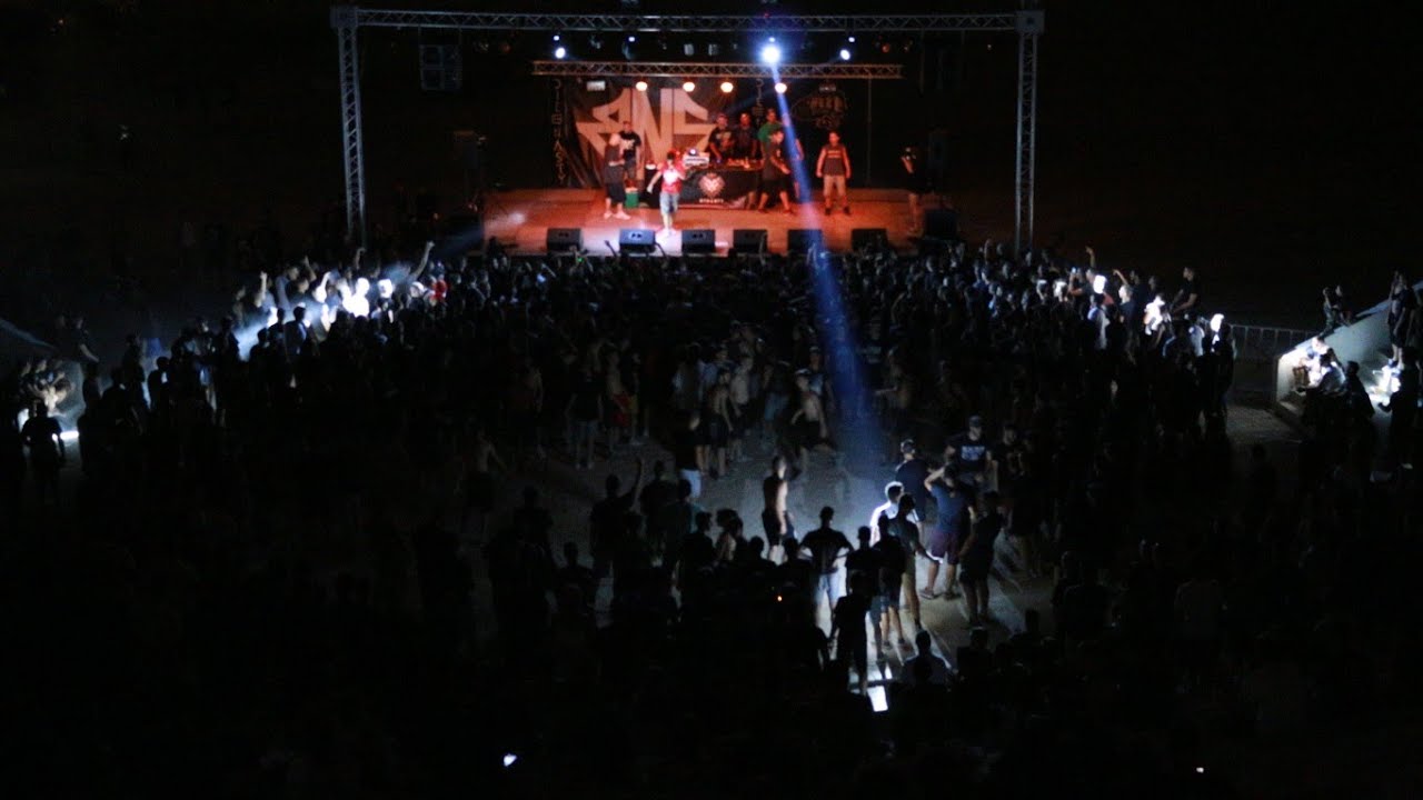 ΚΑΝΩΝ - Βρωμοφώνα Καθίκια συμμ. Θύτης | 7/7/18 live Θέατρο Πέτρας