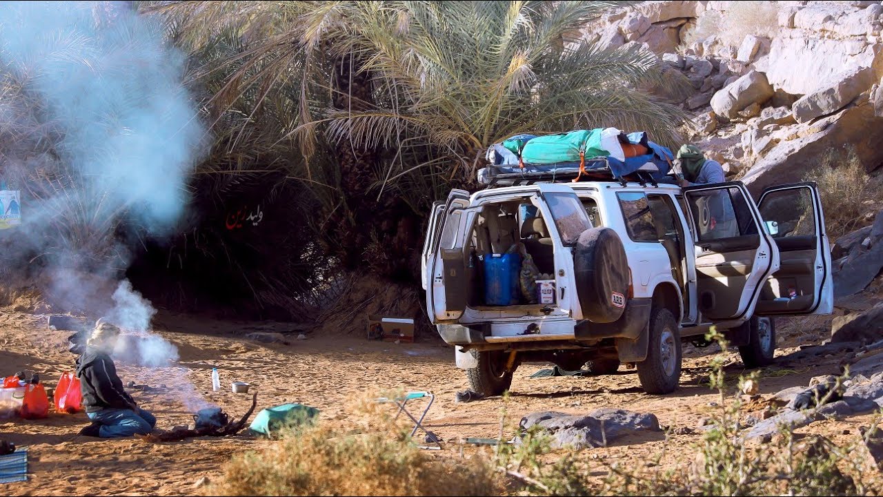 خرجة مع الحباب الى أحد صحاري بشار 😍 المبيت فلبربة بدراجة النارية ولاأروع 🌄🏜❤