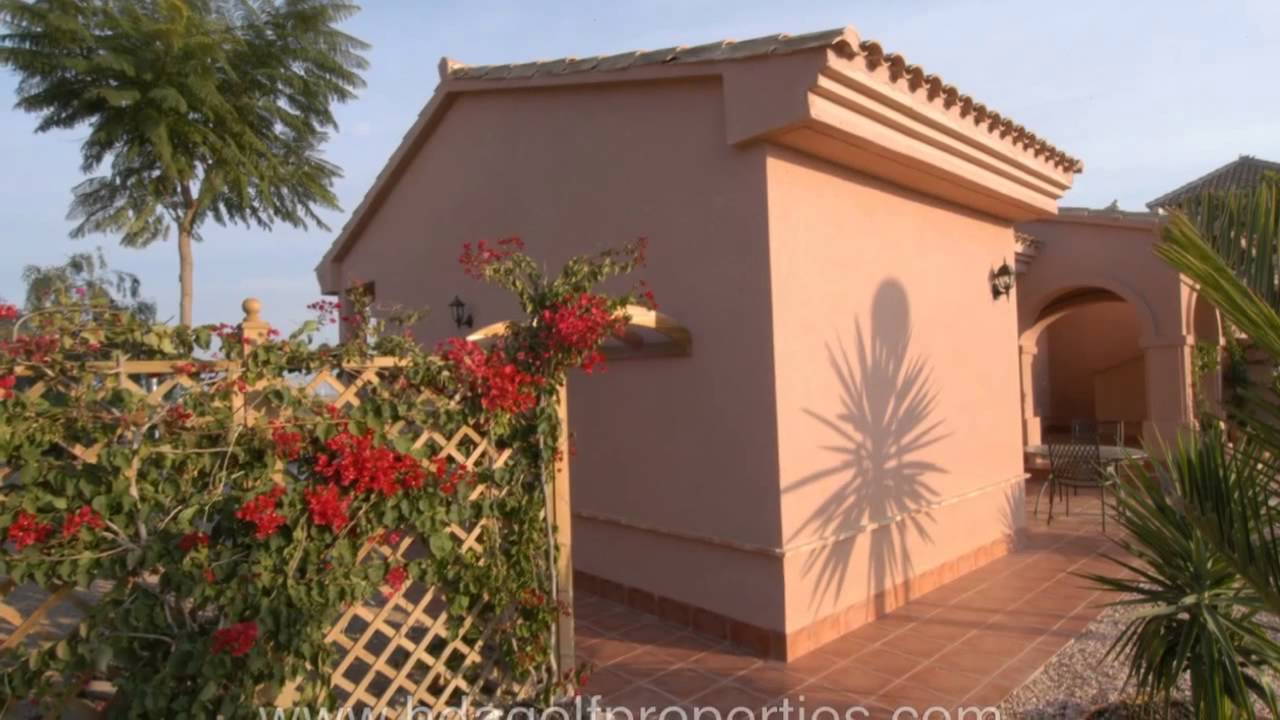 Hacienda Del Alamo Golf Resort - A Closer Look