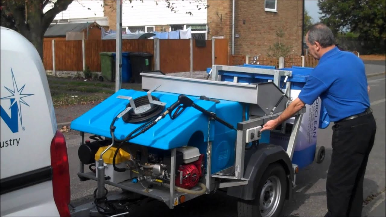 Morclean Wheelie Bin Wash Machine 2014/2015 Model Demonstration Cleaning