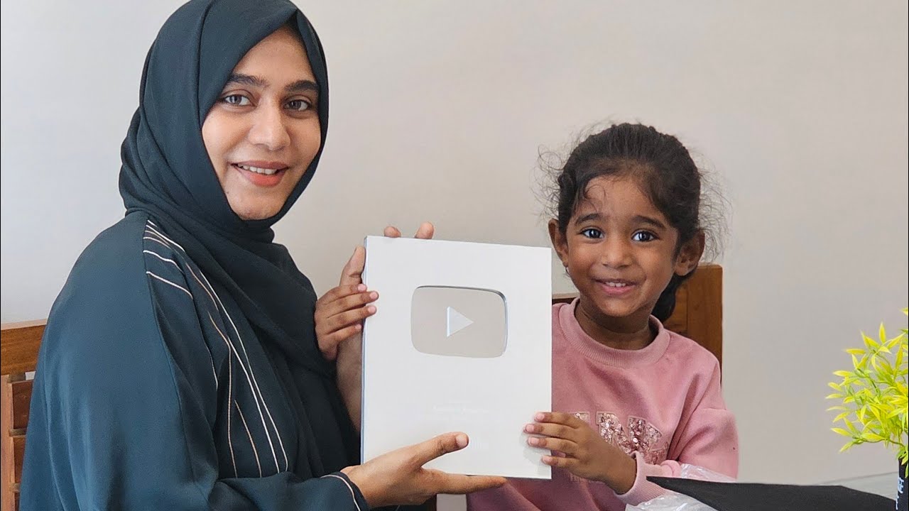 Vlog / അങ്ങിനെ 3 മത്തെ playbutton ഉം  കിട്ടിട്ടോ / My new milestone 