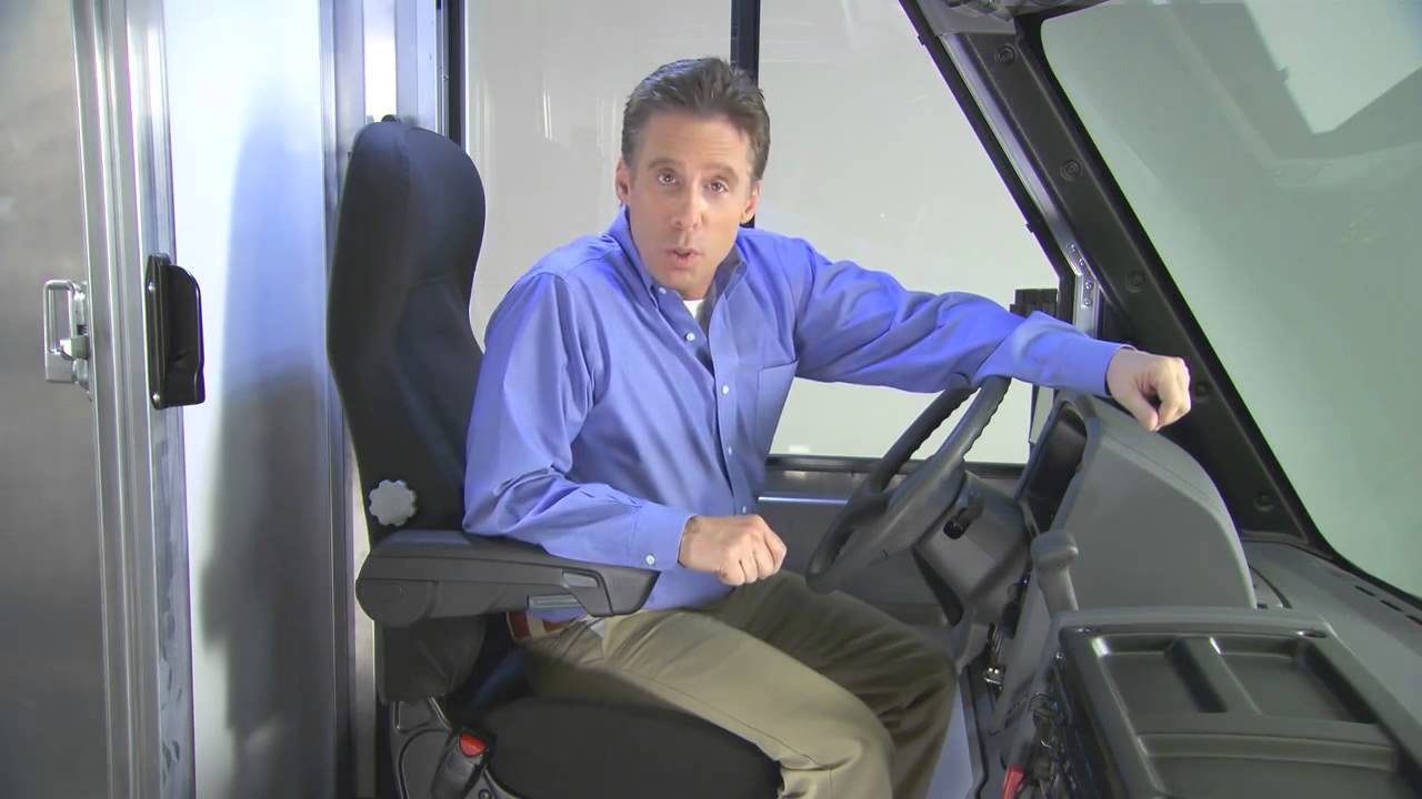 Isuzu Reach Commercial Van Body Truck