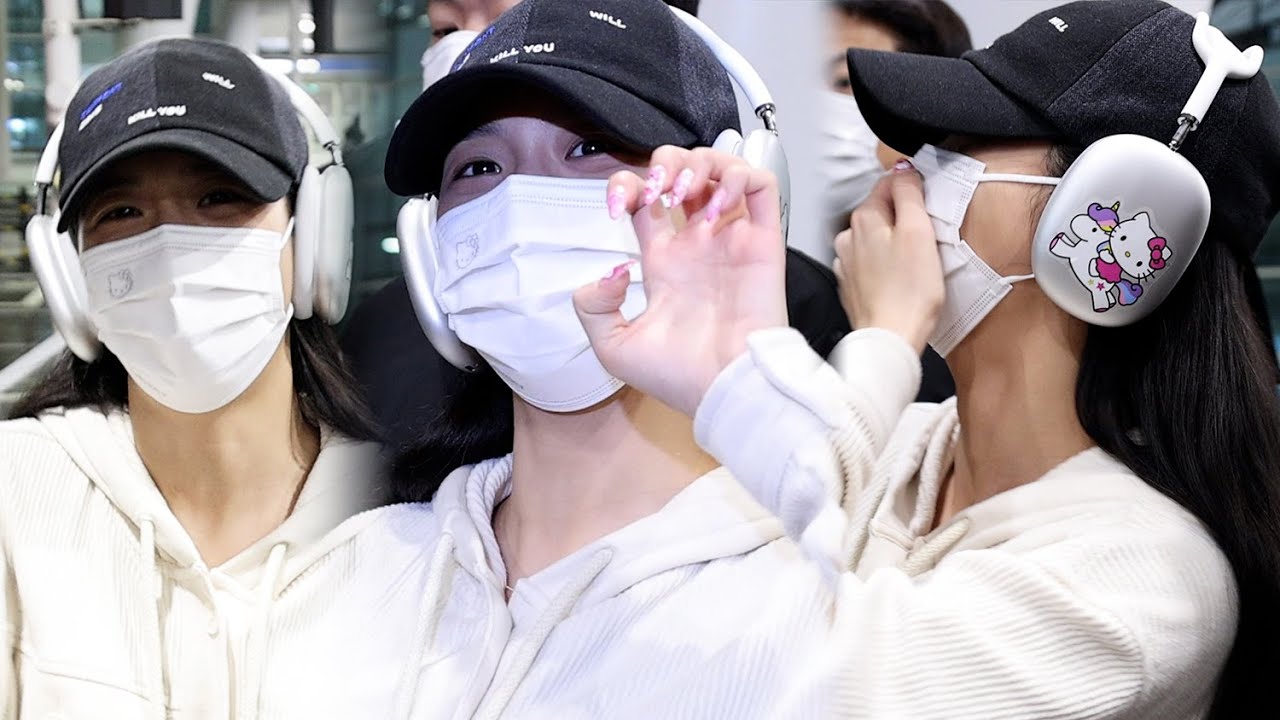 220830 BLACKPINK “JISOO” (블랙핑크 지수) 입국 Hello Kitty Girl | 인천공항 • 비몽