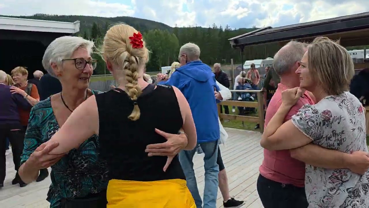 Masurka med Aage Sogns på Cowboyplassen Dokka Camping Dansnytt Jan Tore Eriksen