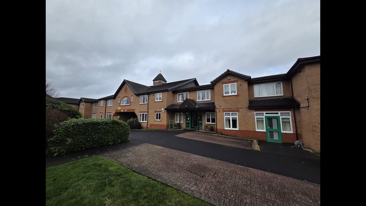 36 Kingsford Court, Ulleries Road, Solihull, West Midlands, B92 8DT